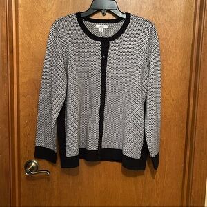 2 for 1 deal* beautiful black and white soft button up cardigan size PXL